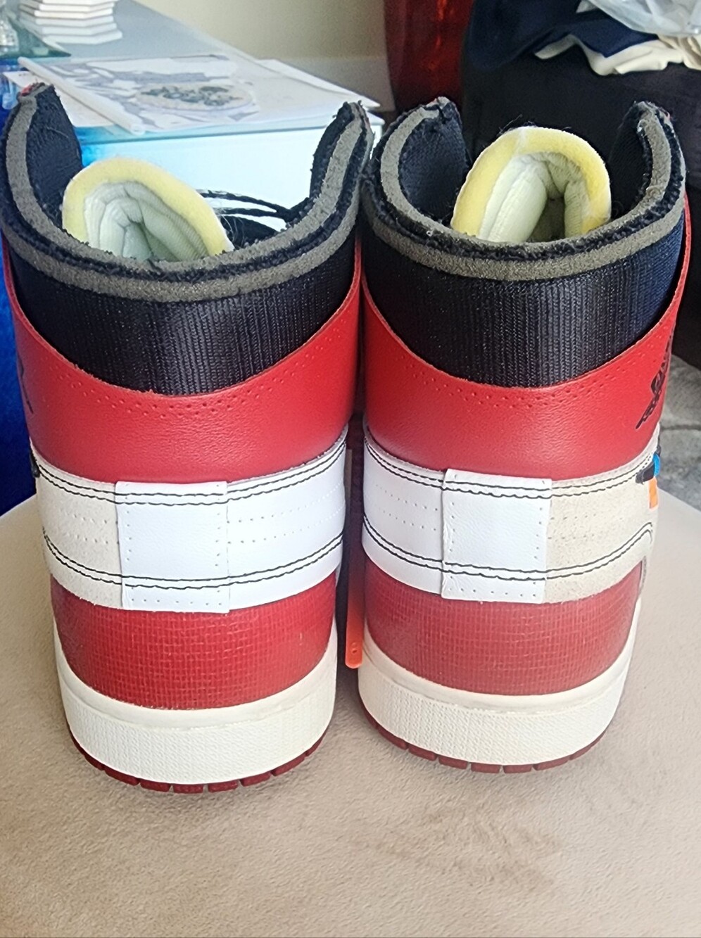 Size 11.5 - Jordan 1 Retro OG x Off-White High Chicago - Picture 2 of 13